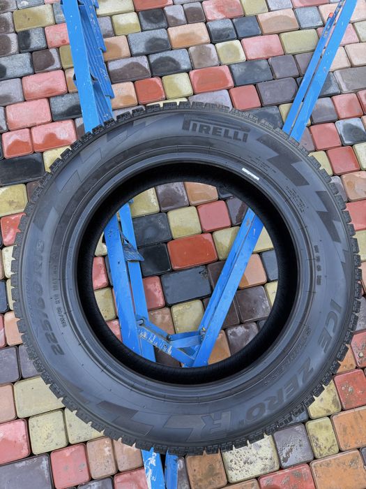 Резина Pirelli Ice Zero