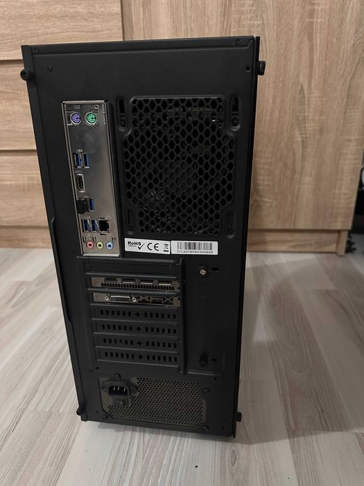 Desktop PC - i7 9700K, 48GB RAM, SSD 480GB , RX580 8GB