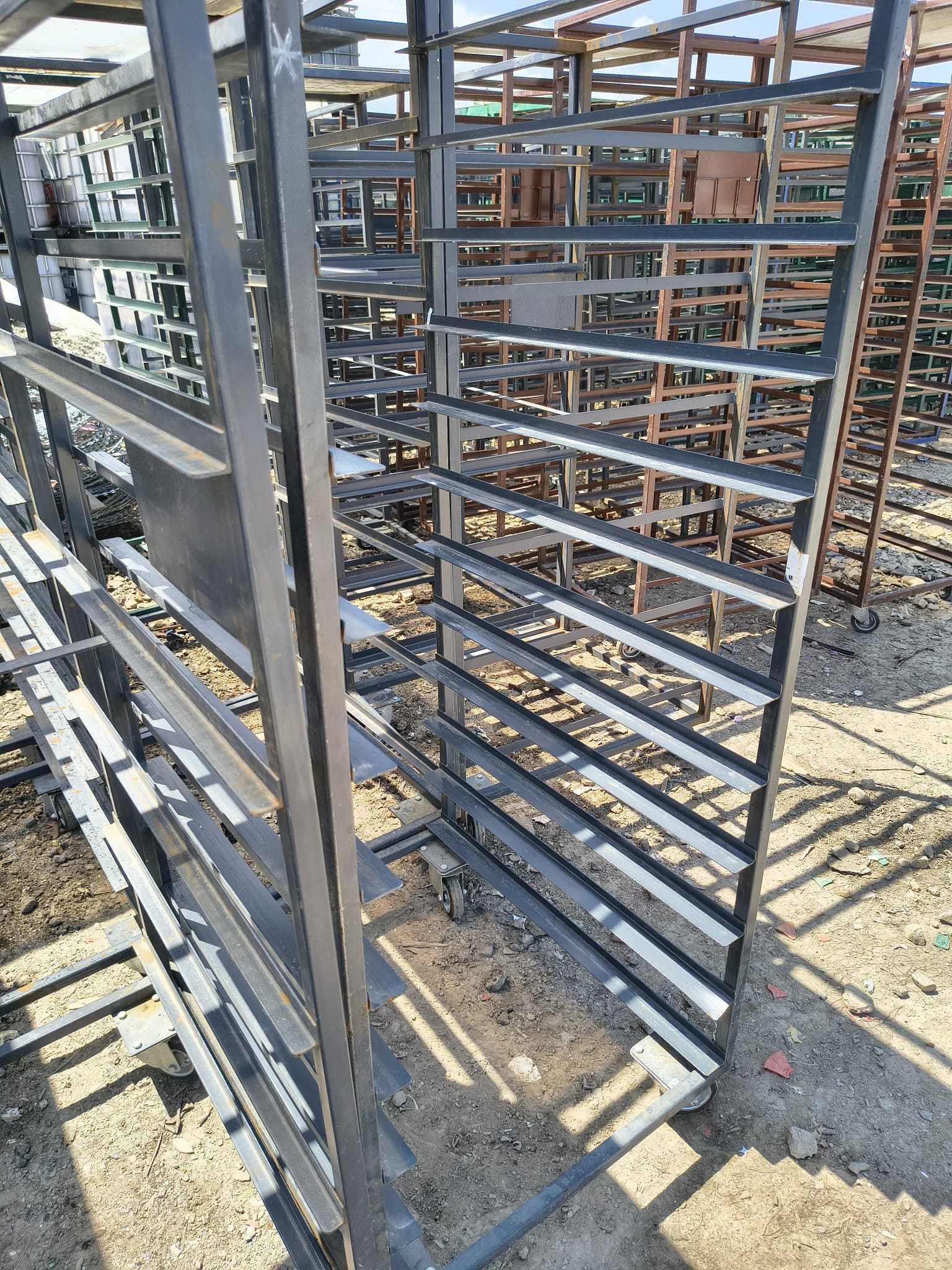 Rastele 180*80*67 / Rafturi metalice