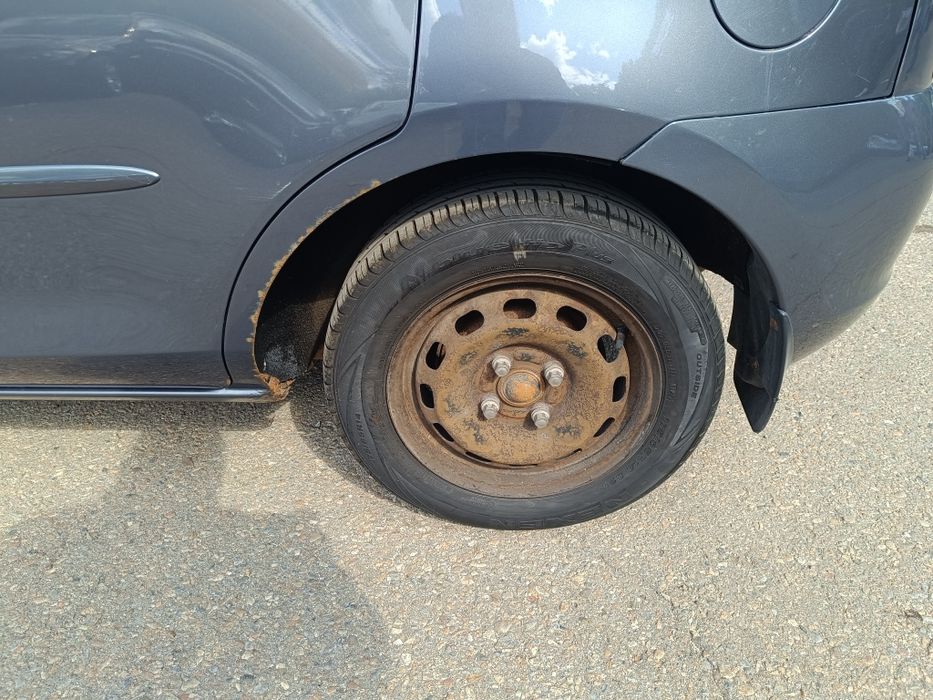 Mazda 2, 2004, Бензин