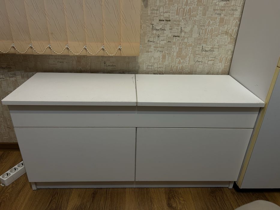 Малък шкаф за обувки - бял