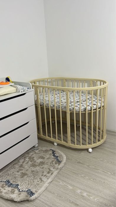 Манеж-кровать почти новая! Пользовались всего 2-3 месяца