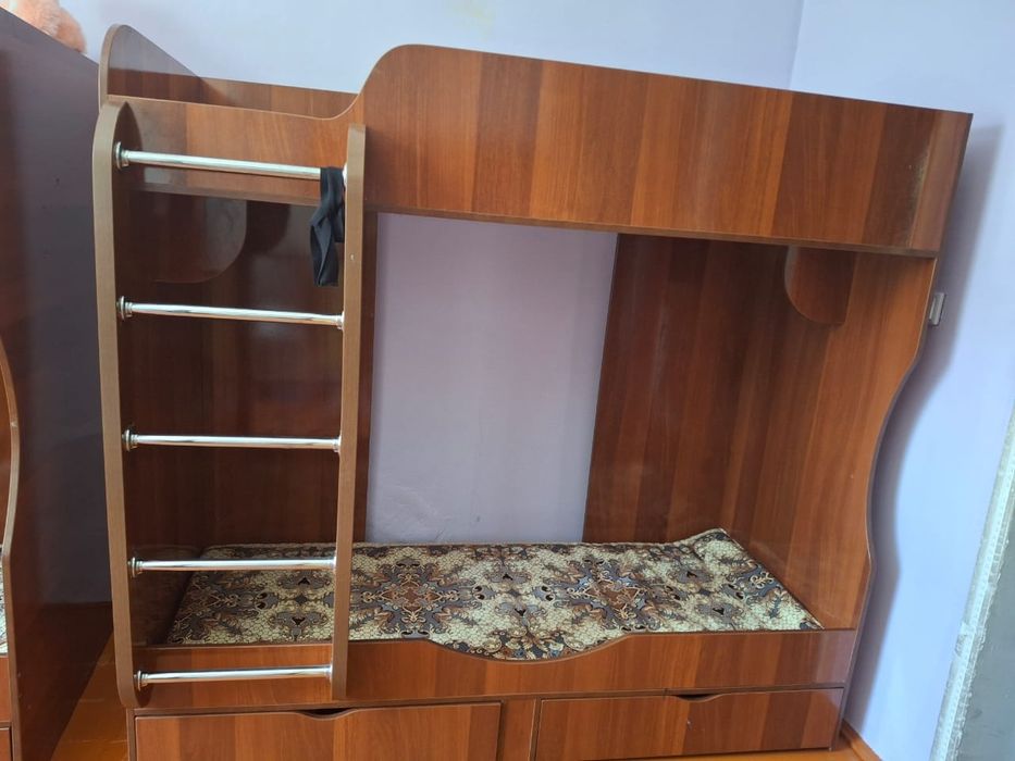 Двухярусные кровати