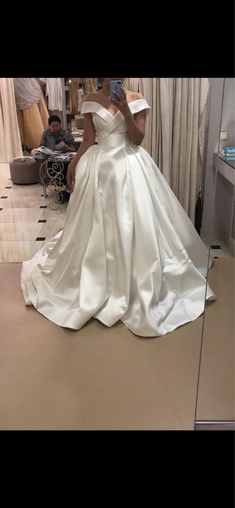 Свадебное платье с Ivory
