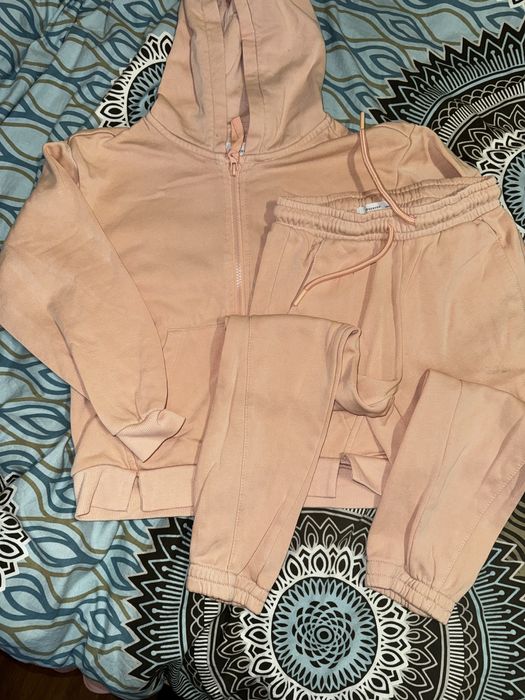 Спортни комплекти за момиче