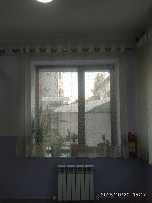 Продаю занавески с гардинами.