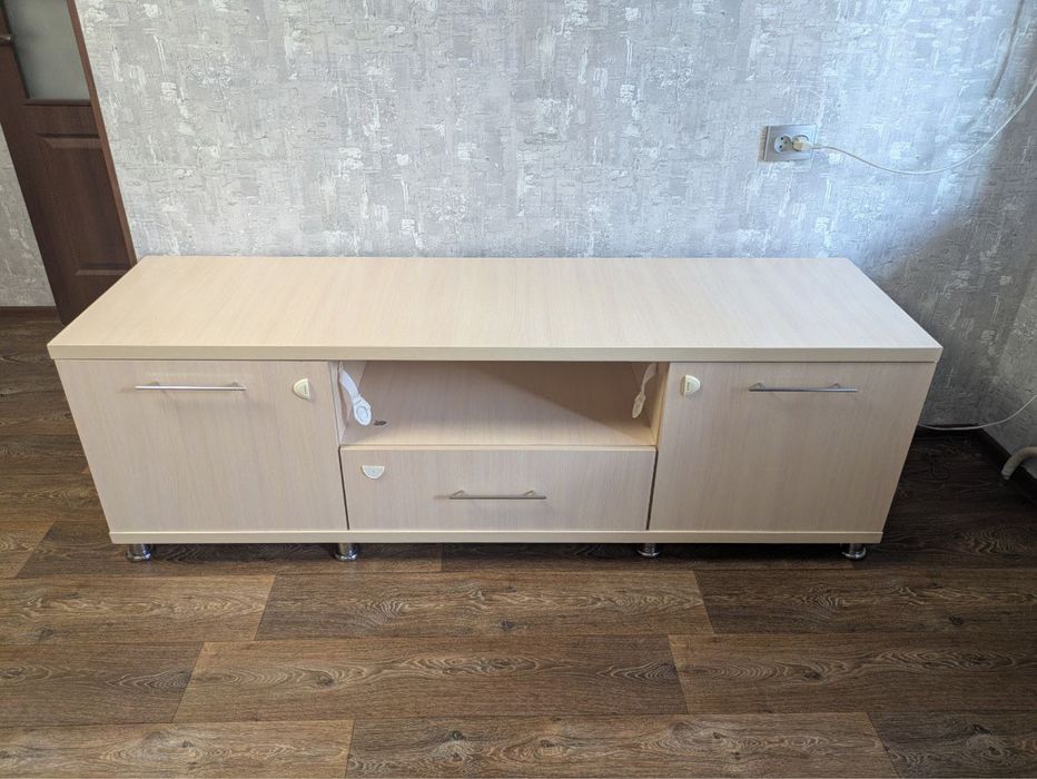 Тумба под телевизор