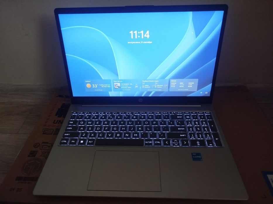 Notebook hp i5 yengi ideal