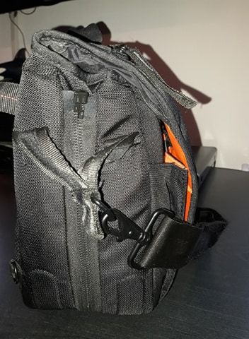 Vand geanta foto Vanguard Up-Rise II 28