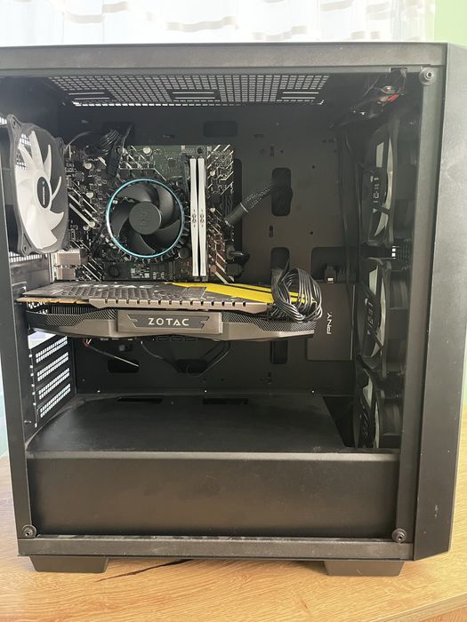 Геймърски компютър