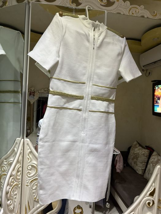 Бандажна рокля размер Л