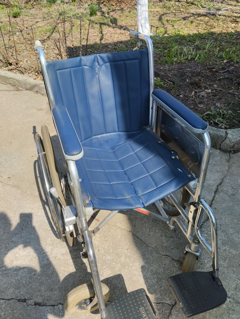 Инвалидная коляска ( Германия )