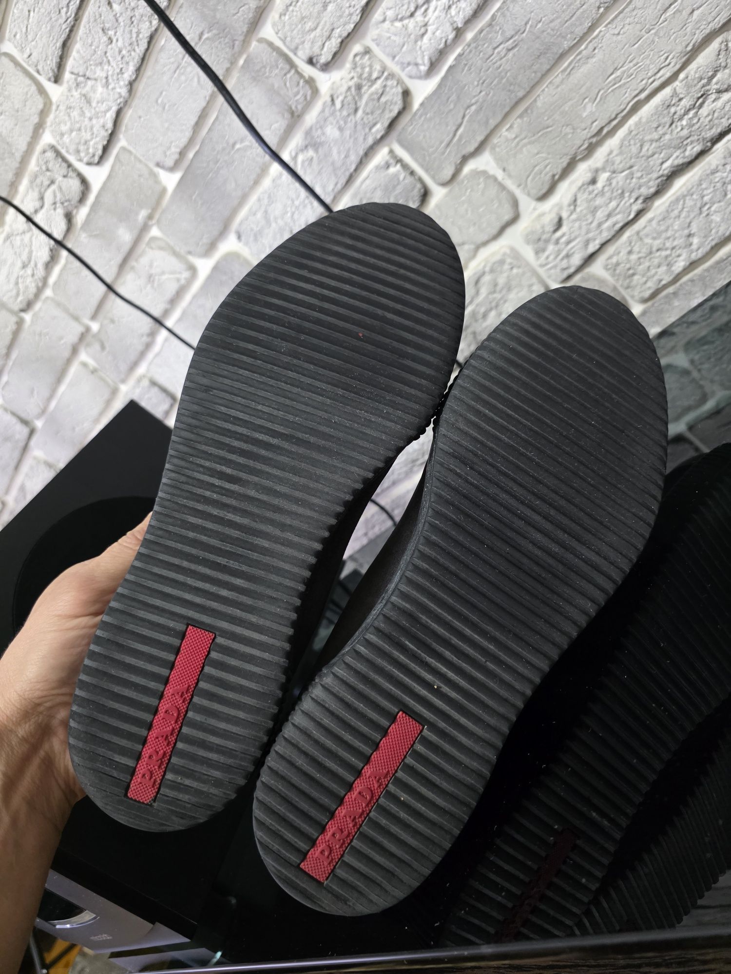 Оригинальные кроссы PRADA
