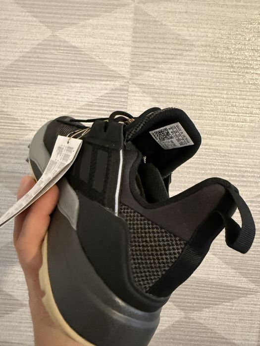 Addias Goretex marimea 37 1/3 noi, originali