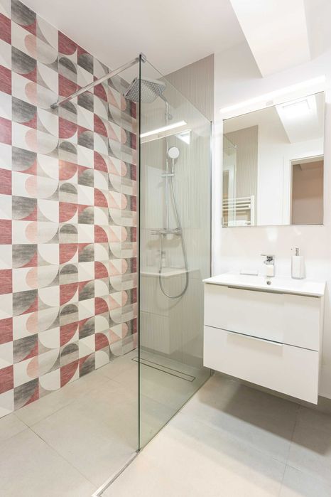 Apartamente noi - Sos.Giurgiului - prima inchiriere - loc de parcare