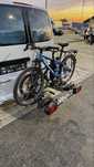 Inchiriez suport biciclete auto cu montaj pe carlig