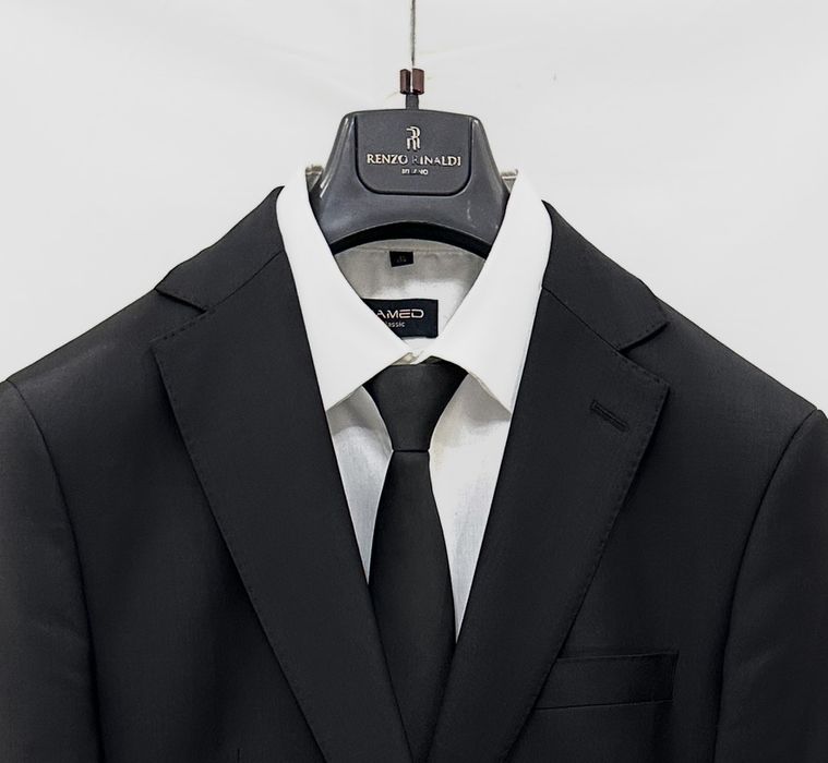 Мужской черный костюм Renzo Rinaldi Milano 50/6