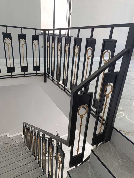 Икки каватли дукон сотилади