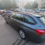 Vând 2 autoturisme- BMW 318 D și Toyota Avensis