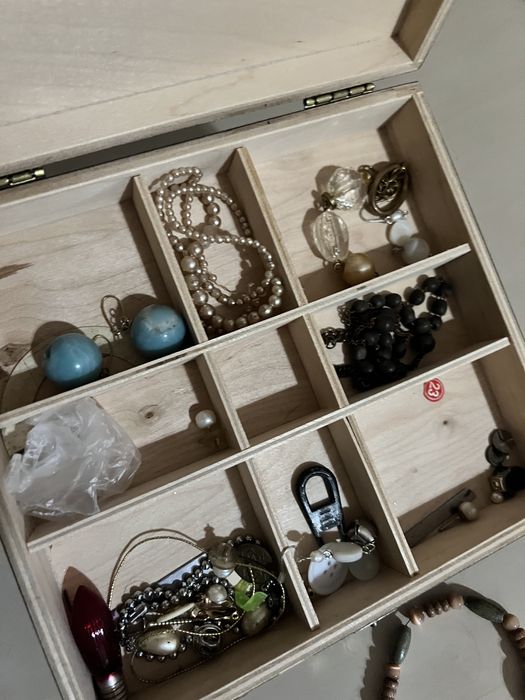 Lot / colectie bijuterii vechi si piese