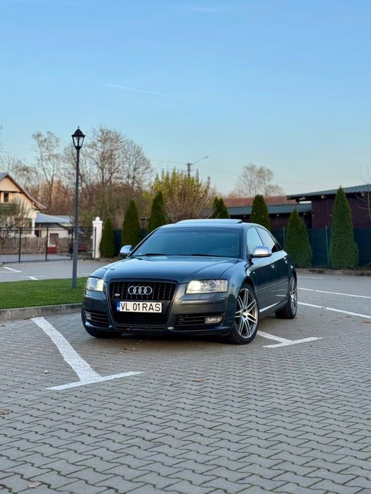 Audi S8 D3 5.2 V10