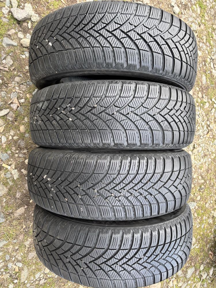 185/60 R15 4бр зимни гуми