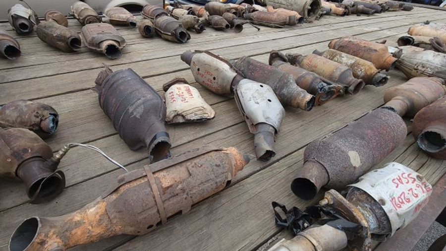 Catalizatoare auto și filtre de particule! Preț în funcție de cod