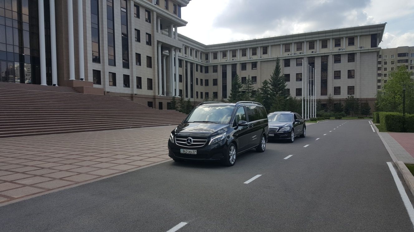 Аренда, прокат минивэна Mercedes V Мерседес В класс Class, Viano,