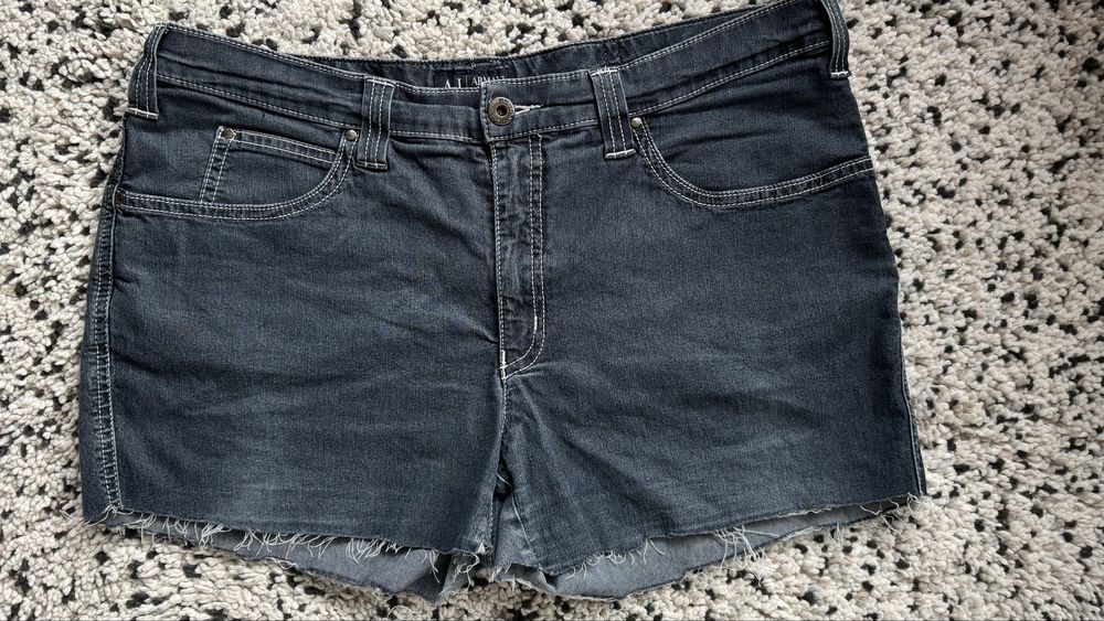 Дамски къси дънки Armani Jeans размер L