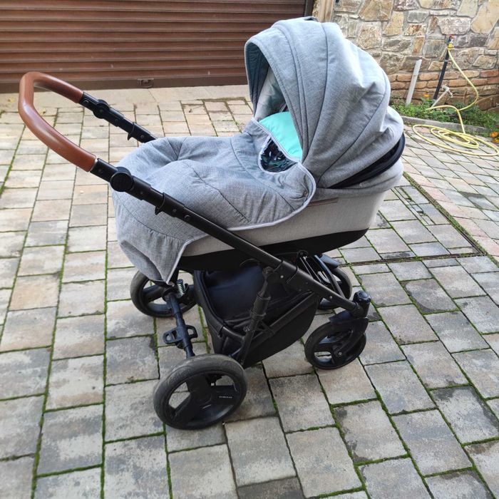 Бебешка количка Bexa U105