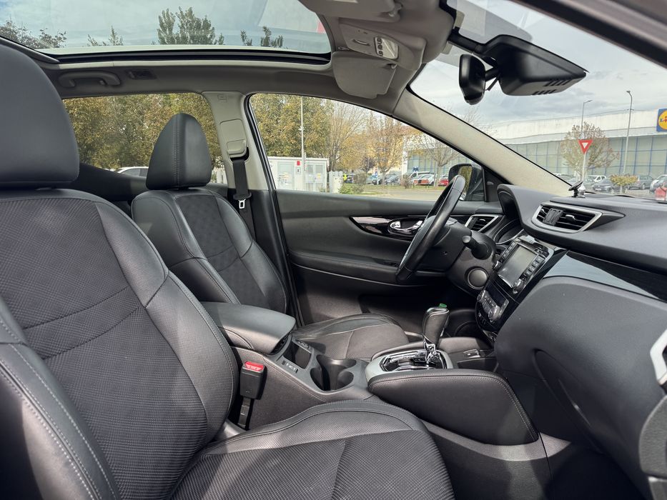 Nissan Qashqai 2018 1.6 Diesel Led/Panorama/Side/Lane/Distronic/Camere