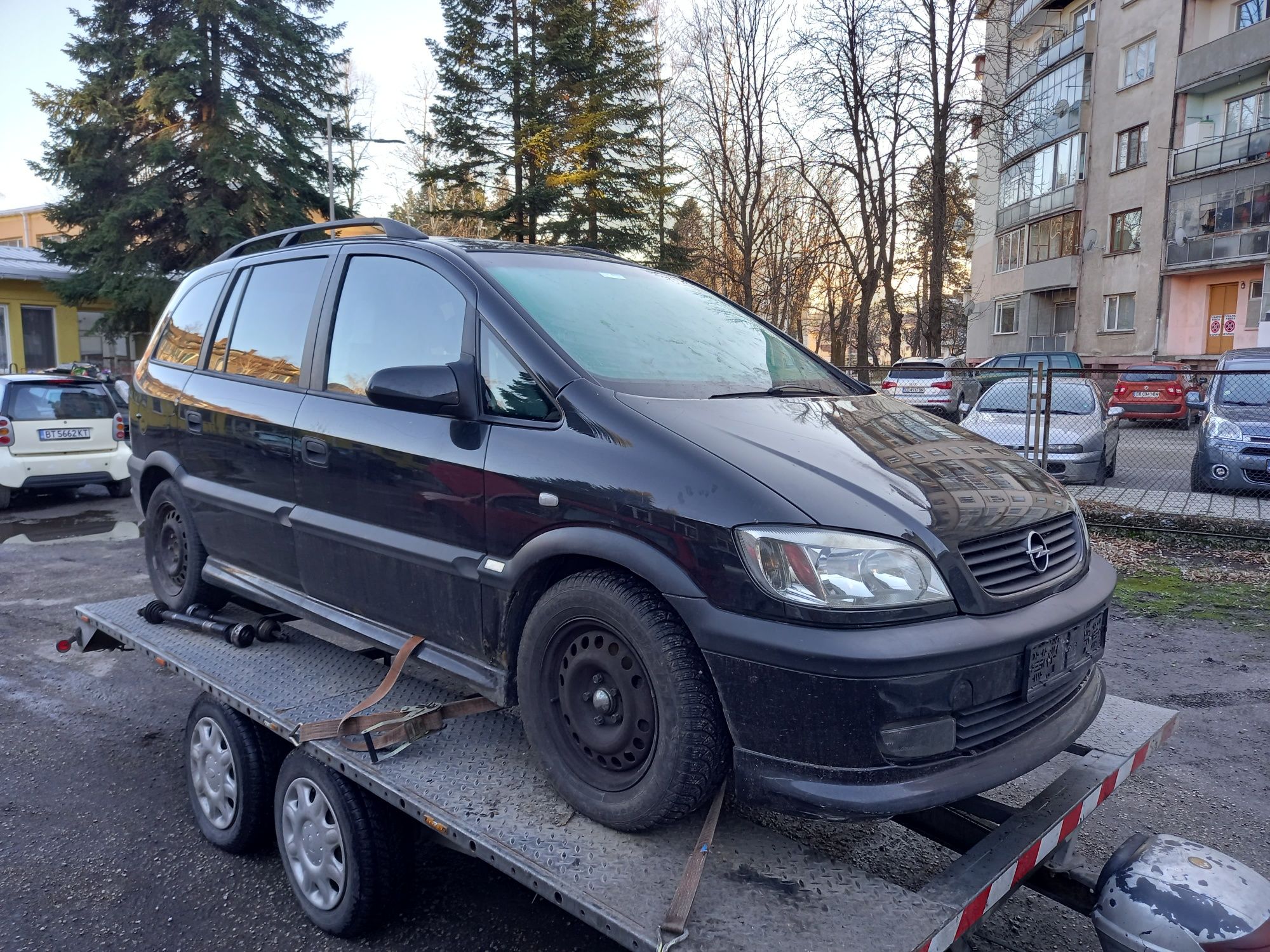 Опел Зафира 1.6 1.8 еко тек на части Opel Zafira OPC 1.8 Еко тек