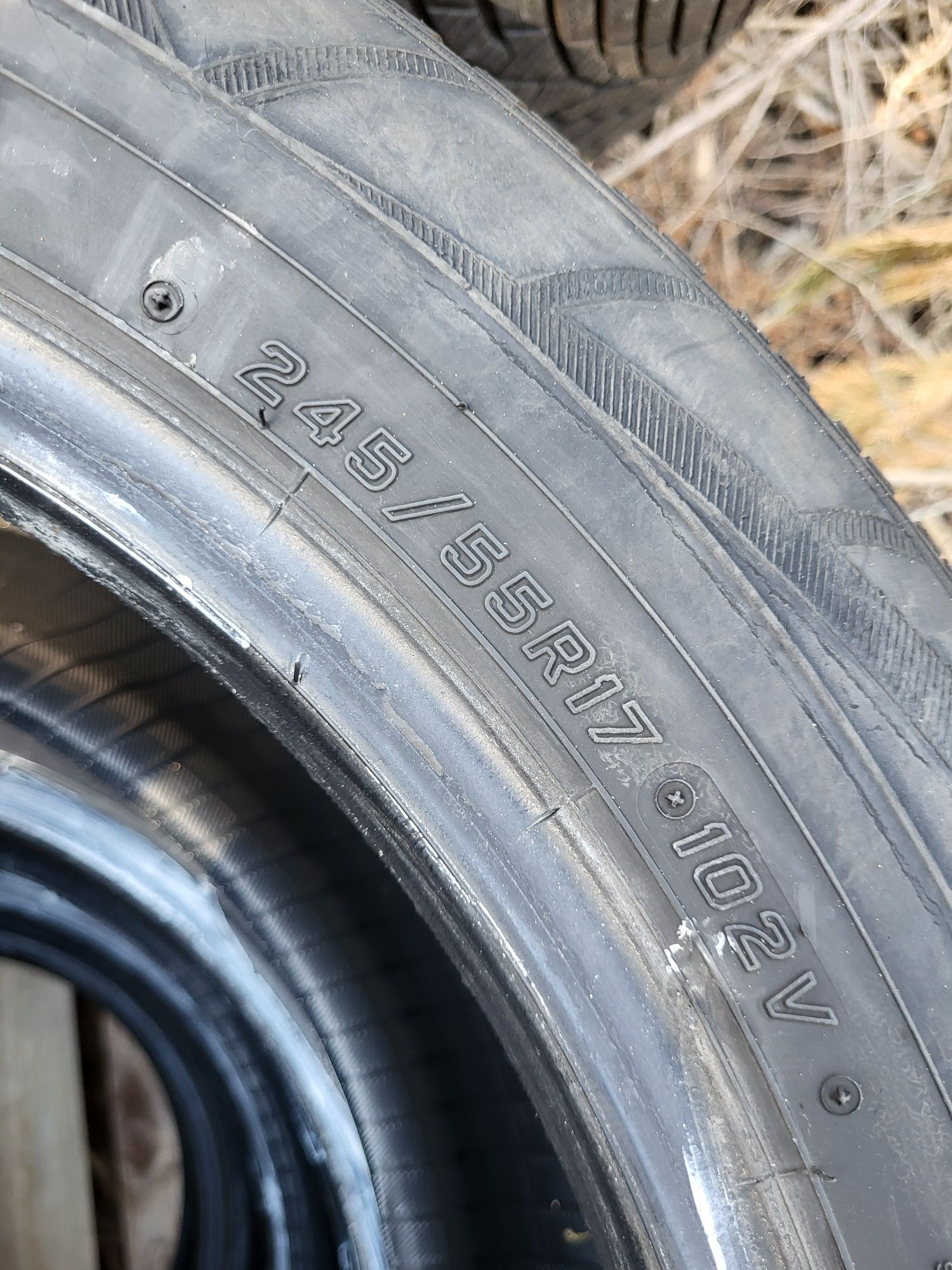 4 бр 245/55/17 Falken зимни гуми