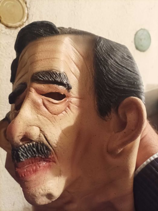 Реалистични латексови маски