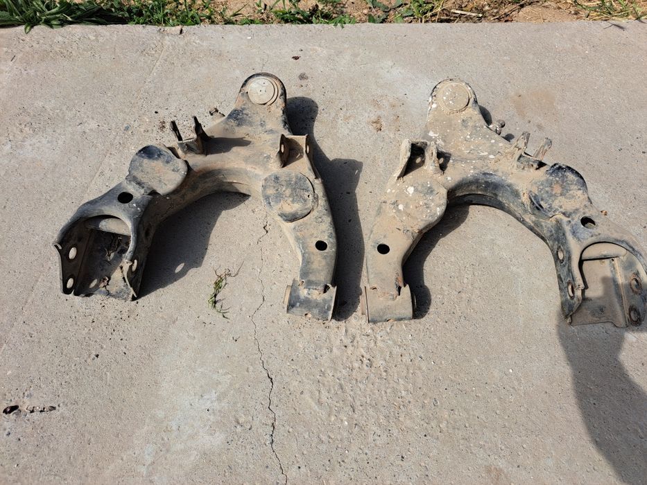 Нижние рычаги лексус 470