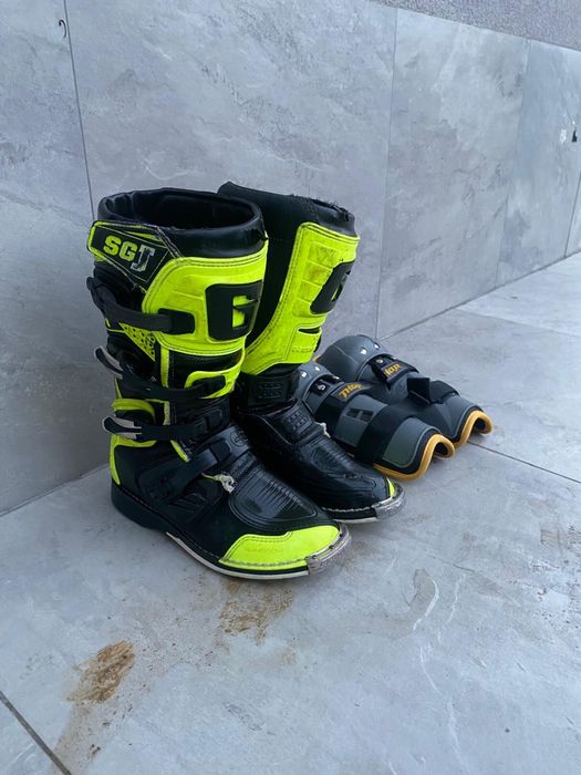 Cizme si genunchiere Enduro Cross