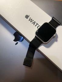 Apple Watch SE с ПОДАРЪЦИ!