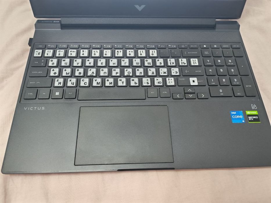 HP Victus Core i5