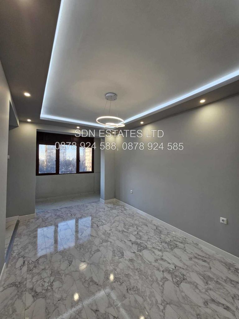 Продава се Тристаен апартамент в Казанлък - 90 кв.м за 1332 €/кв.м - Снимка #2