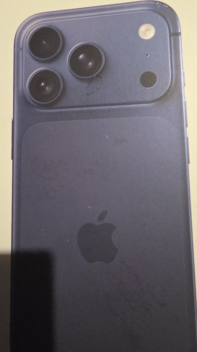 Iphone 17 pro Samsung zip 7 Huawei pura 80 pro