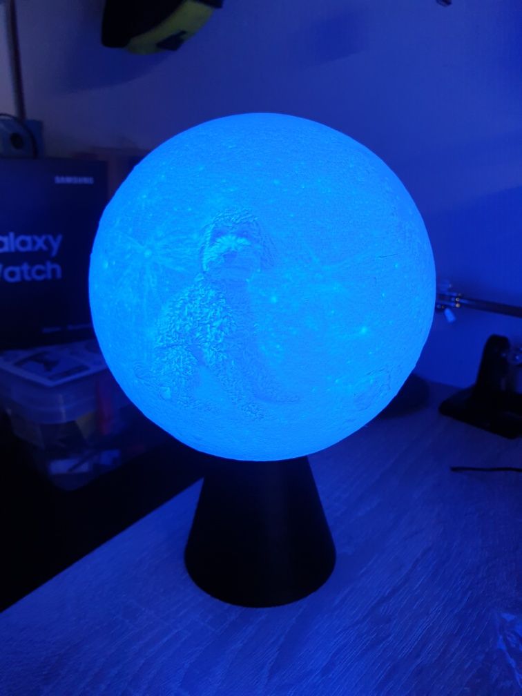 3Д принтирана нощна лампа със снимка