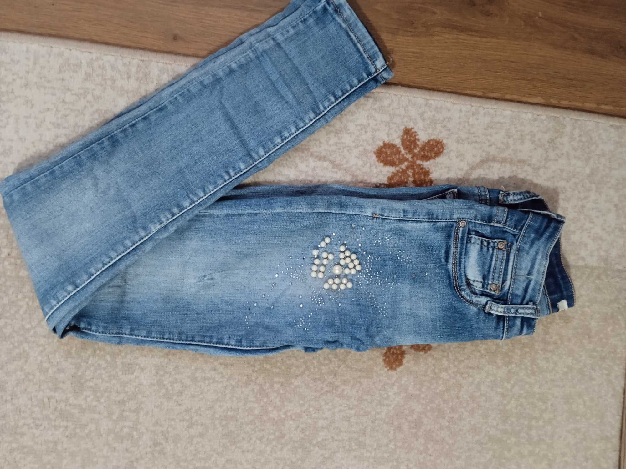 Pantaloni de trening și blugi fete