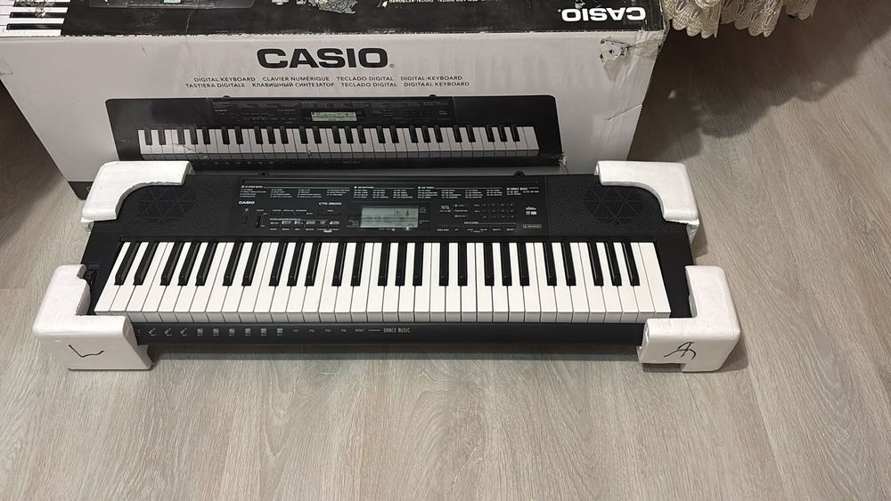 Синтезатор Casio 2019 года