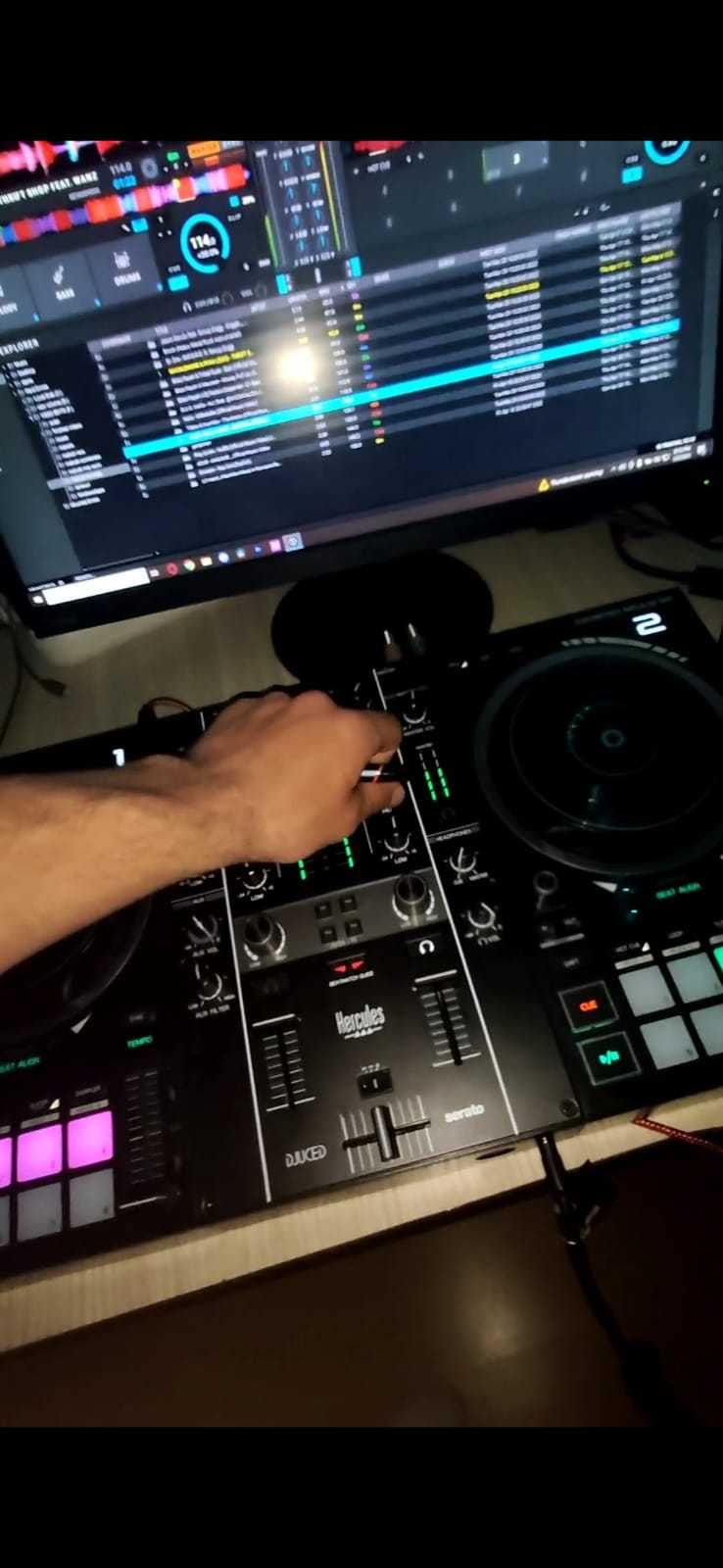 DJ serios si pasionat pentru orice tip de evenimente