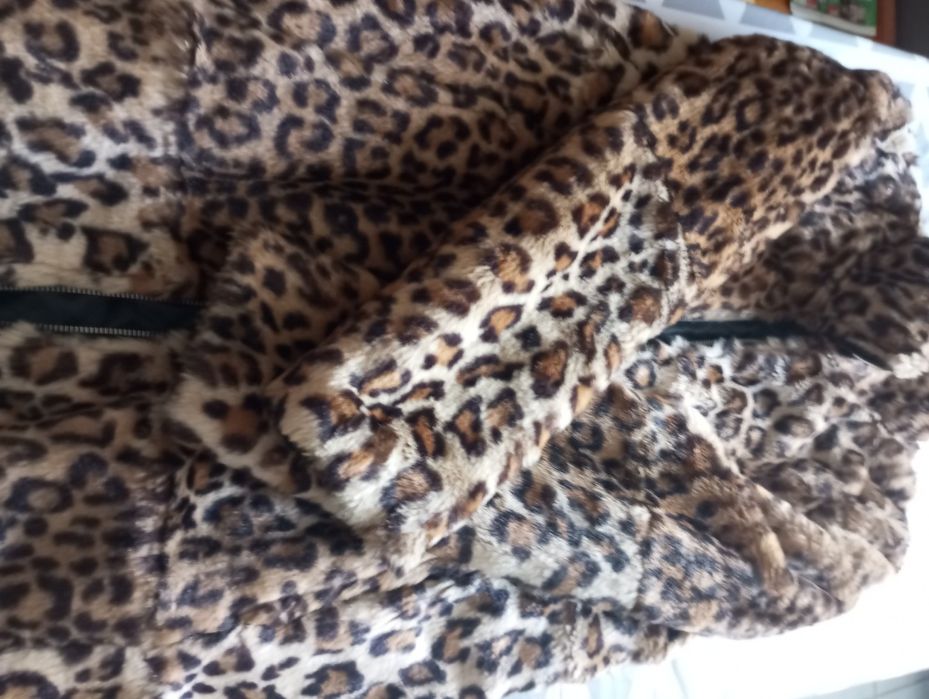 Haina animal print măsura M