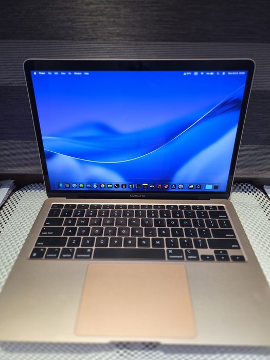 Apple MacBook Air 13", M1, 256 SSD, Gold, Baterie 7 Cicluri, Ca Nou!