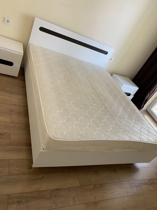 Продам матрас 160