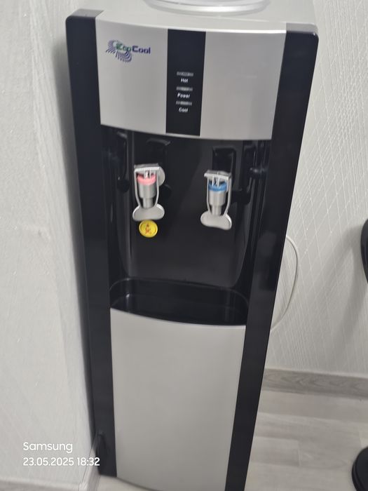 Кулер для воды б/у