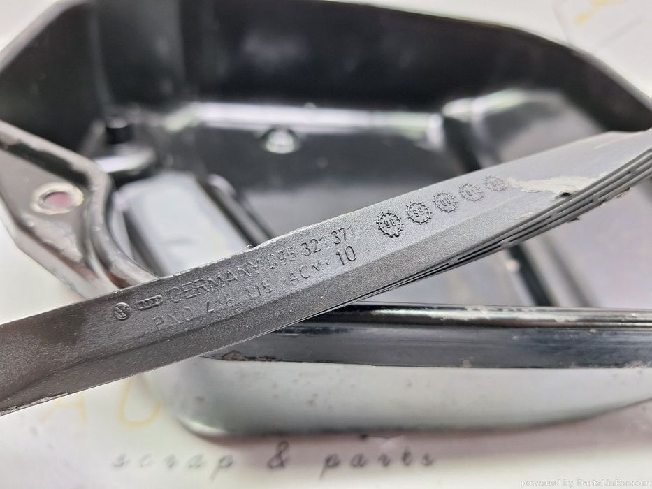 Baie de ulei cutie VOLKSWAGEN GOLF IV (1J1) [ 1997 - 2007 ] TDI (AGR, ALH) 66KW|90HP OEM 01M321359