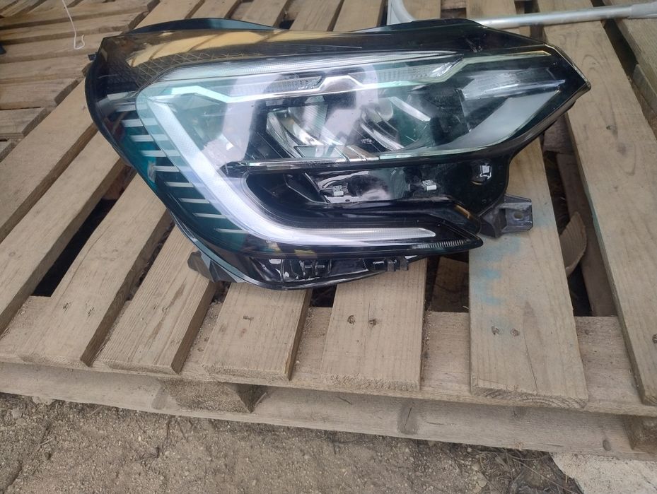 Faruri Renault Captur 2